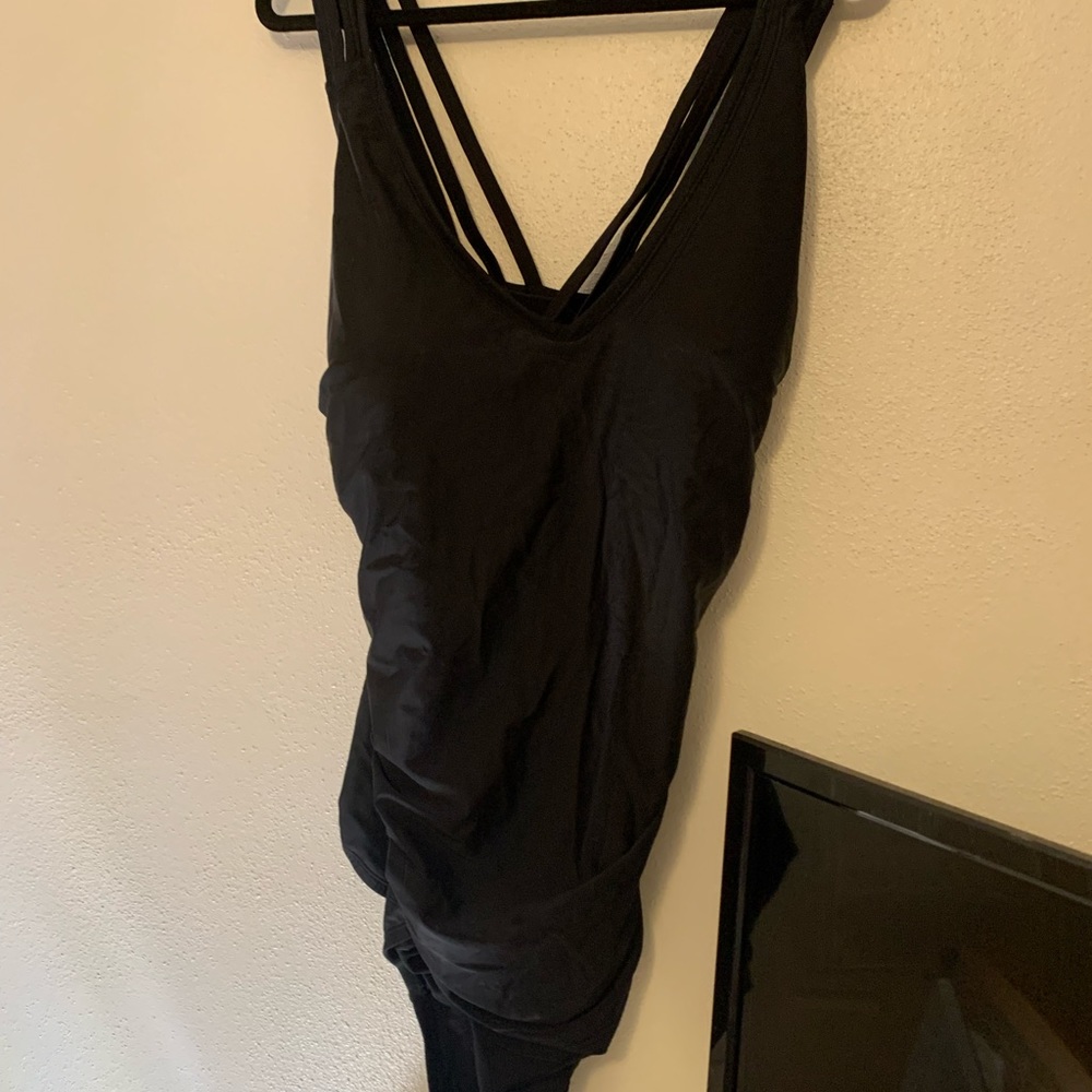 Black swimsuit size 26w